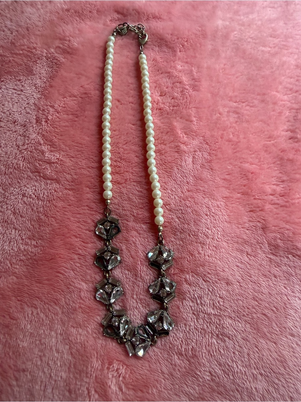 Loft Brand Elegant Pearl and Crystal Statement Necklace - White